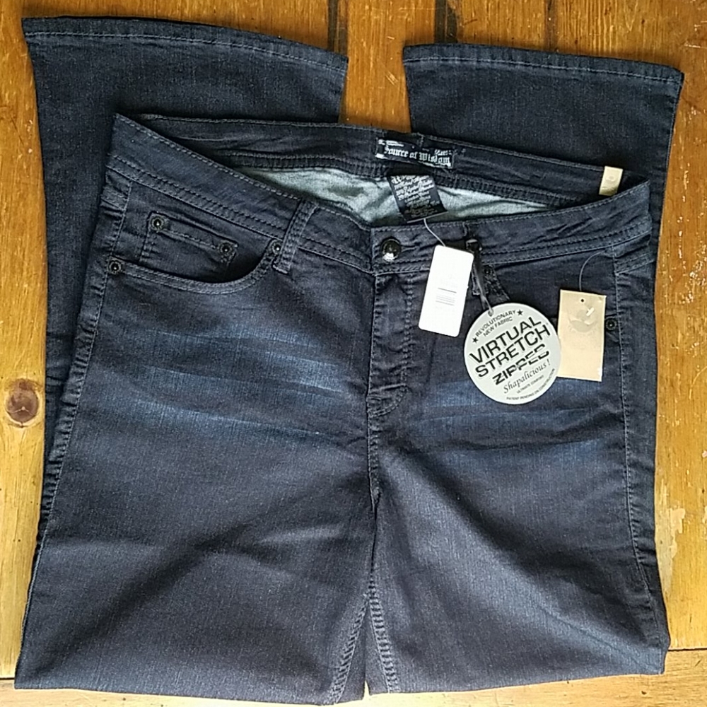 Torrid Plus Jeans Size 20 NWT